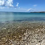 Διαμέρισμα Near Petrcane - Quiet & - Unit 2 *
