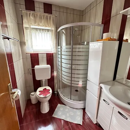 Near Petrcane - Quiet & - Unit 2