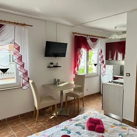 Near Petrcane - Quiet & - Unit 2